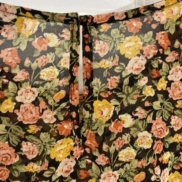 Gigio Floral Blouse - Picture 3 of 7